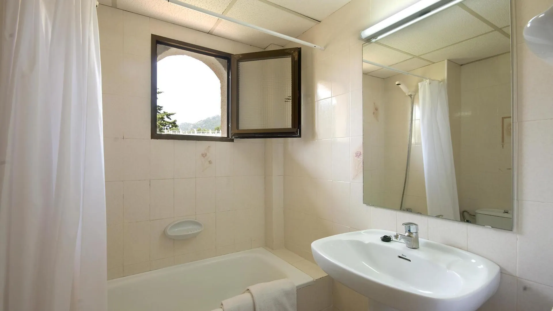Apartamentos Sinfony Canyamel  Spanien
